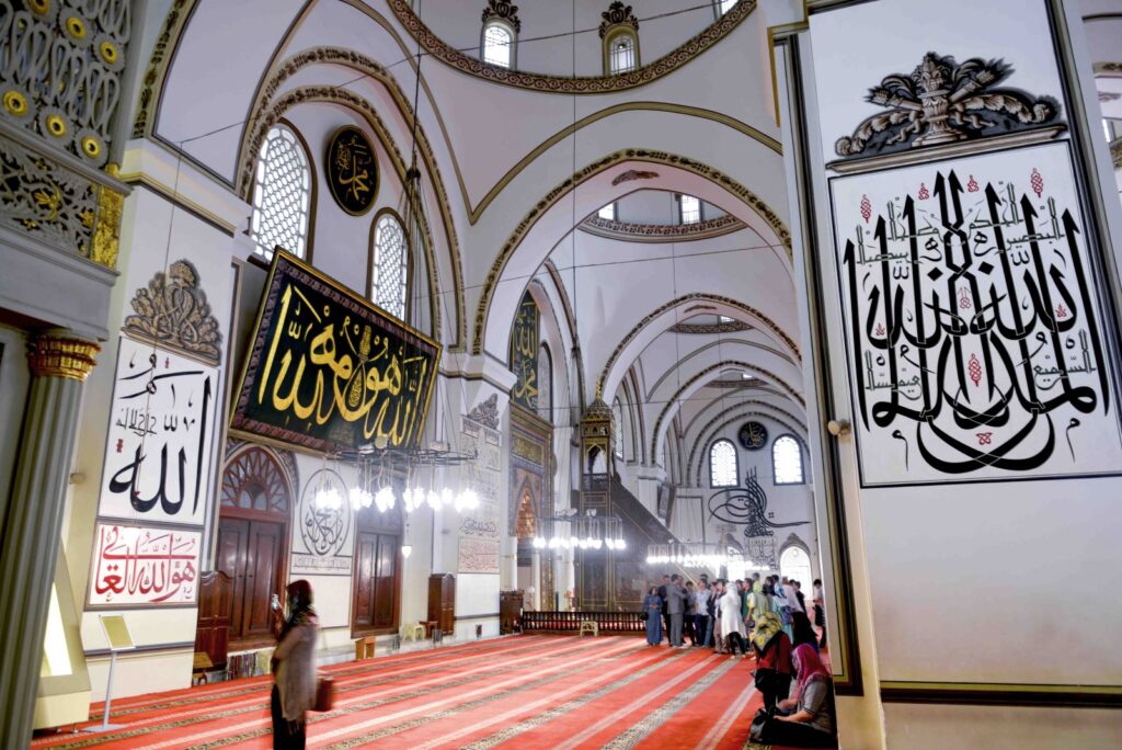 Bursa Ulu Camii İçi Murat ÖCAL 1